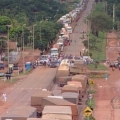 Trabalhadores do MST fazem 2º dia de bloqueio em rodovias de MT